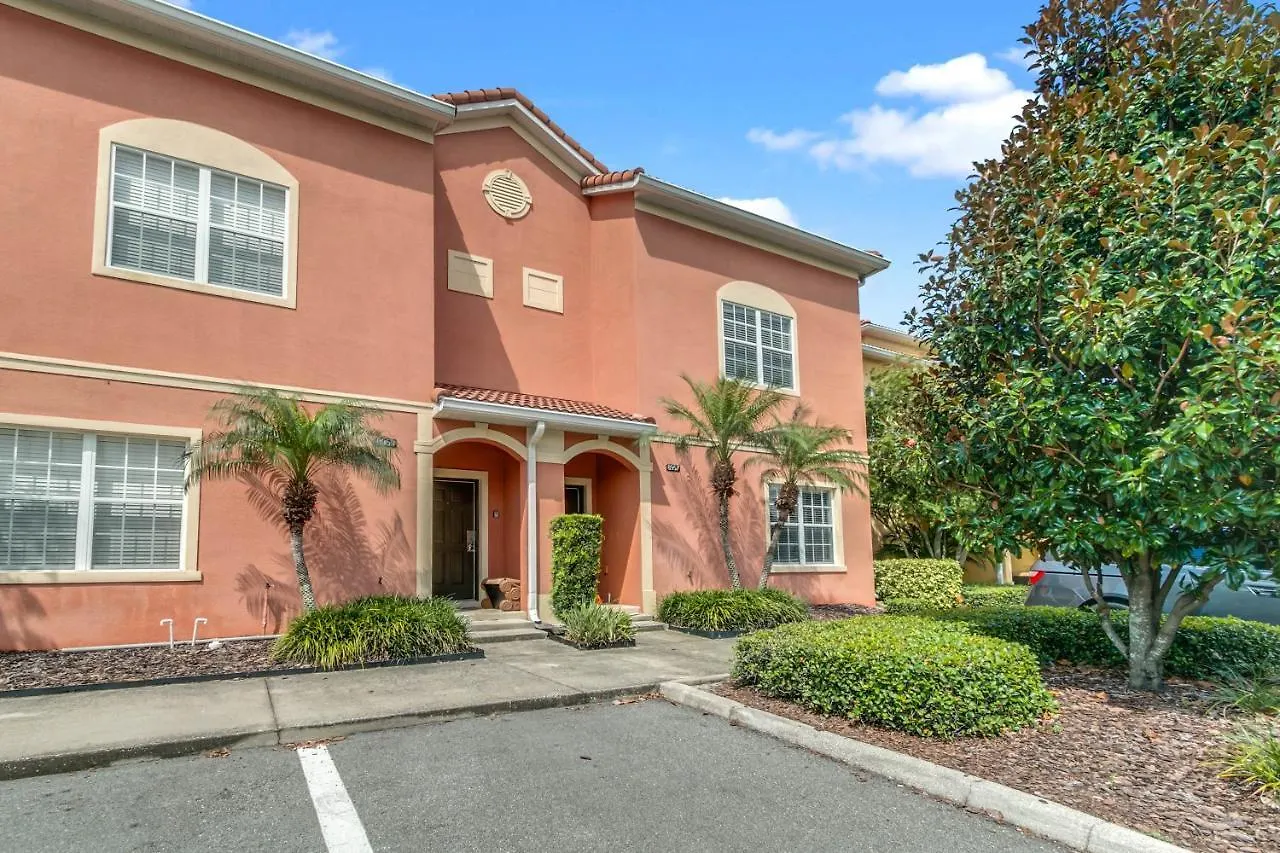 4 Bedroom- 3 Bathroom Paradise Palms 8957 Cp