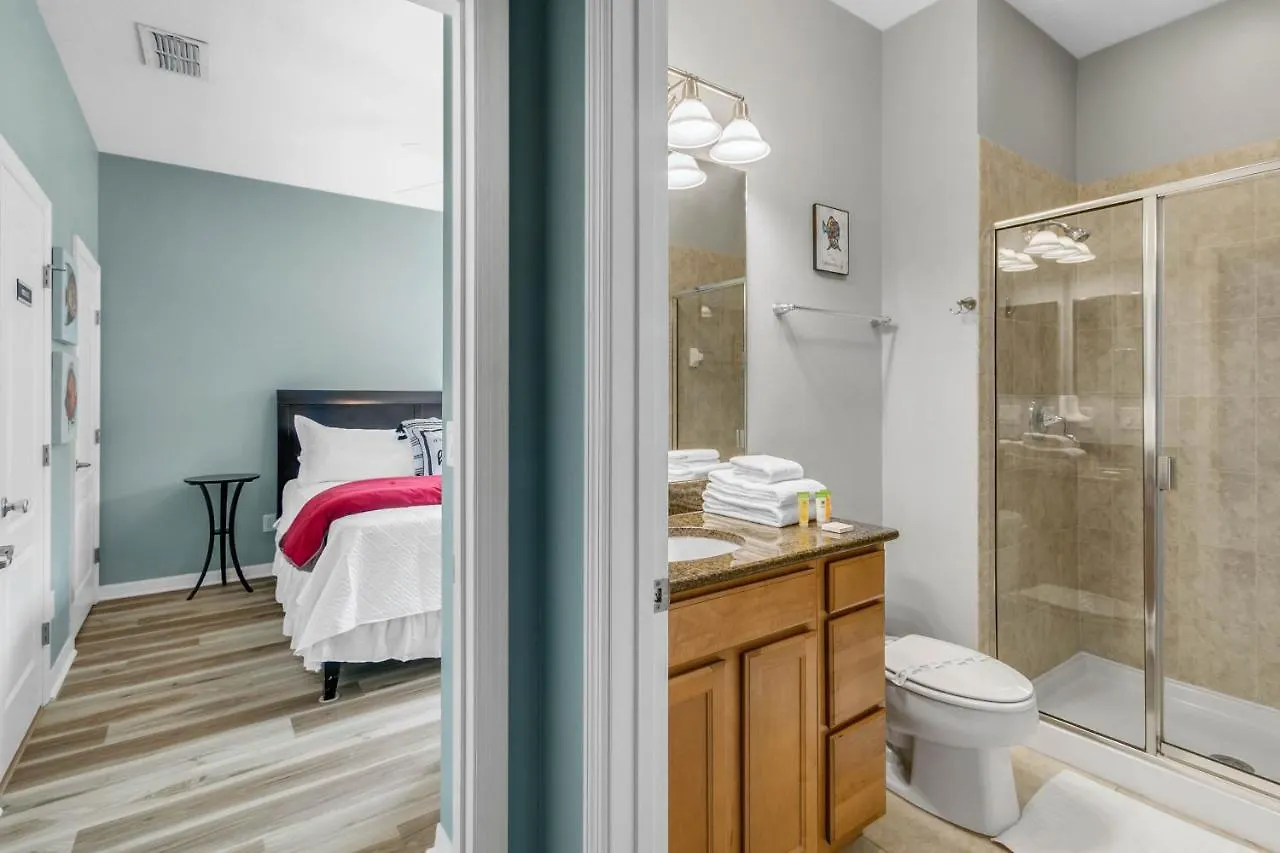 4 Bedroom- 3 Bathroom Paradise Palms 8957 Cp Holiday home *