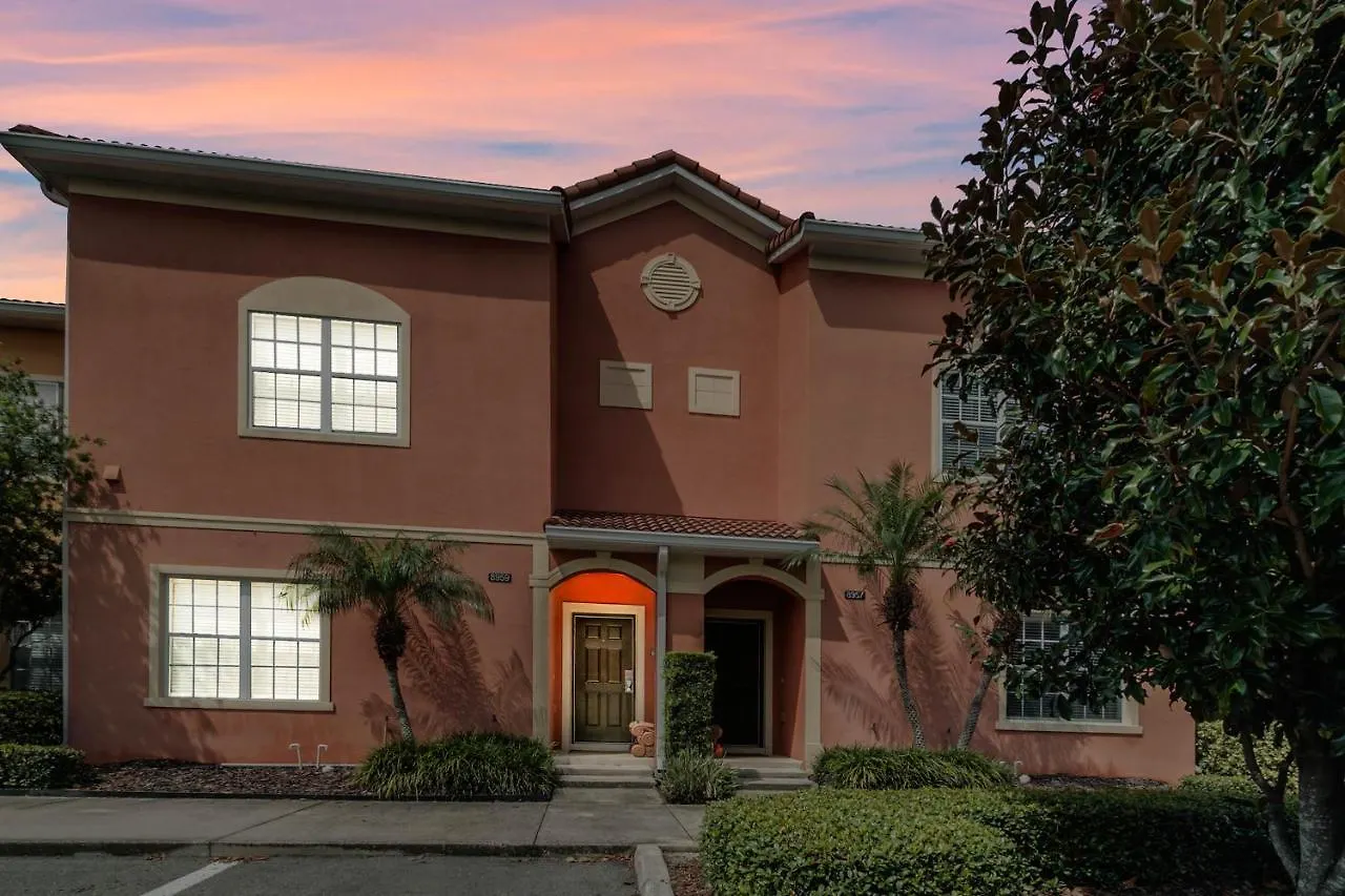 4 Bedroom- 3 Bathroom Paradise Palms 8957 Cp