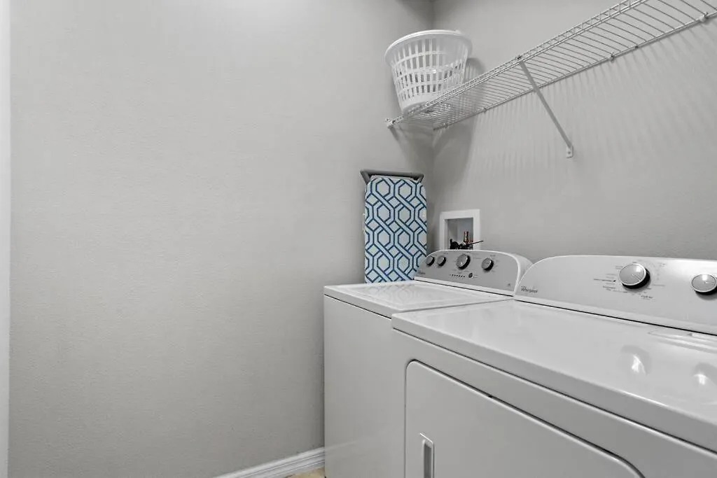 Villa Summer Promo! Star Wars Game Room! Near Disney! Private Pool And Spa! Amenities! Sleeps 16!