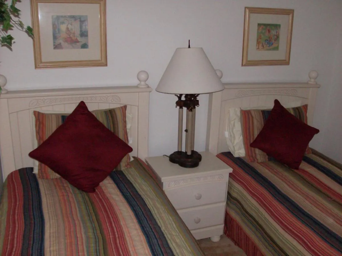 4 Bedroom Executive Pool With Games 别墅