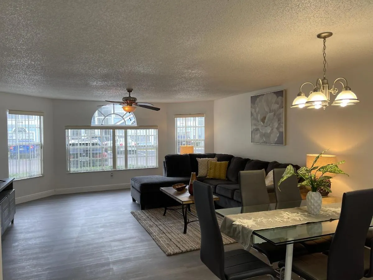 Apartment Fabulous 8 Pax Close