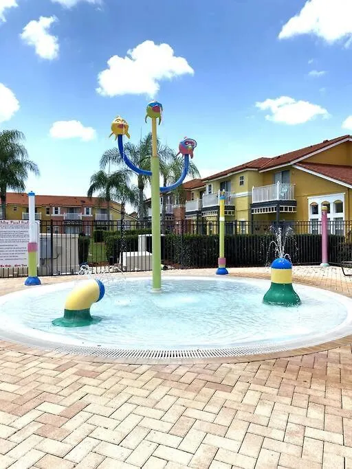 Enchanting Escape 3 Bedroom Minutes From Disney! Apartment *