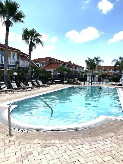 Apartment Enchanting Escape 3 Bedroom Minutes From Disney! Kissimmee