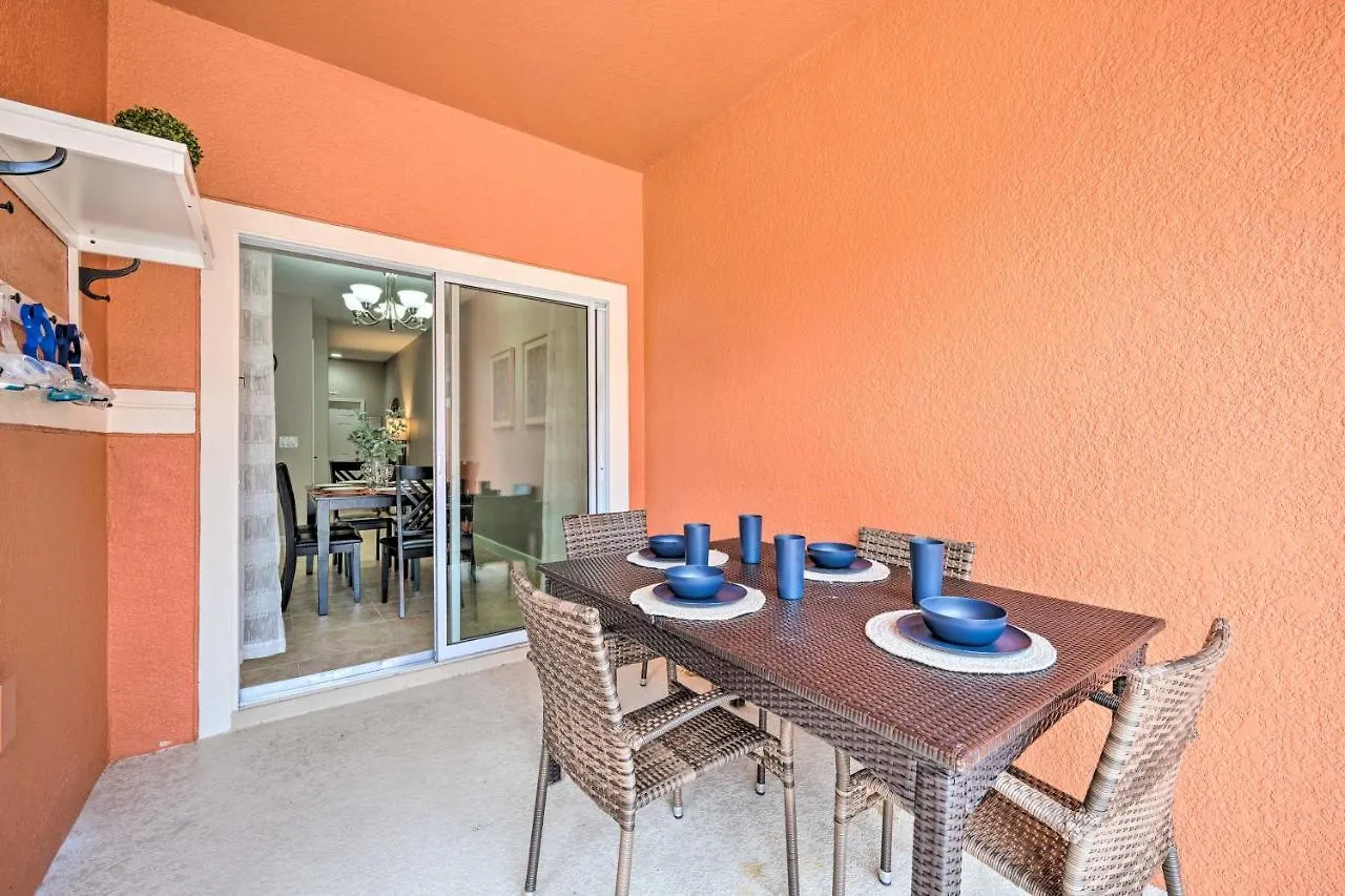 Townhouse With Private Pool And Grill! Holiday home Kissimmee