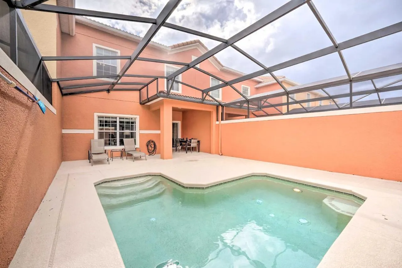 Townhouse With Private Pool And Grill!