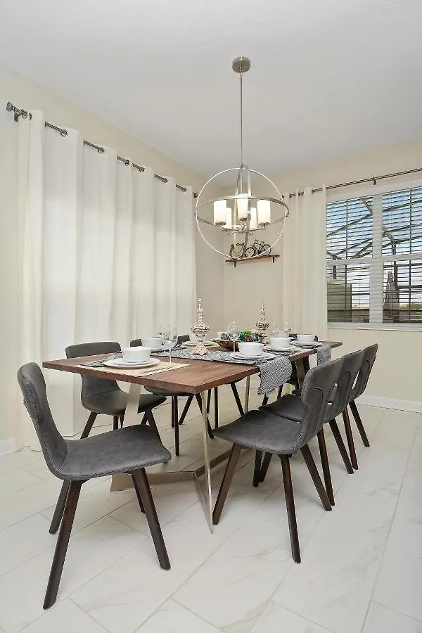 Storey Amenities Include And Private Pool Nyaraló *