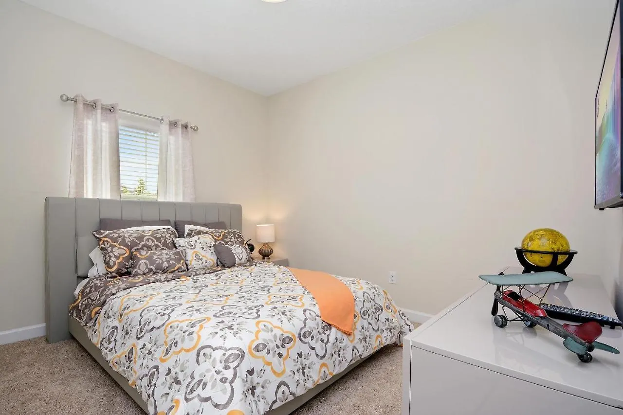 Nyaraló Storey Amenities Include And Private Pool Orlando