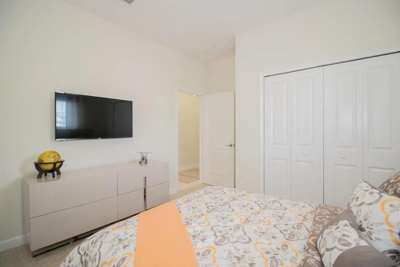 Nyaraló Storey Amenities Include And Private Pool Orlando