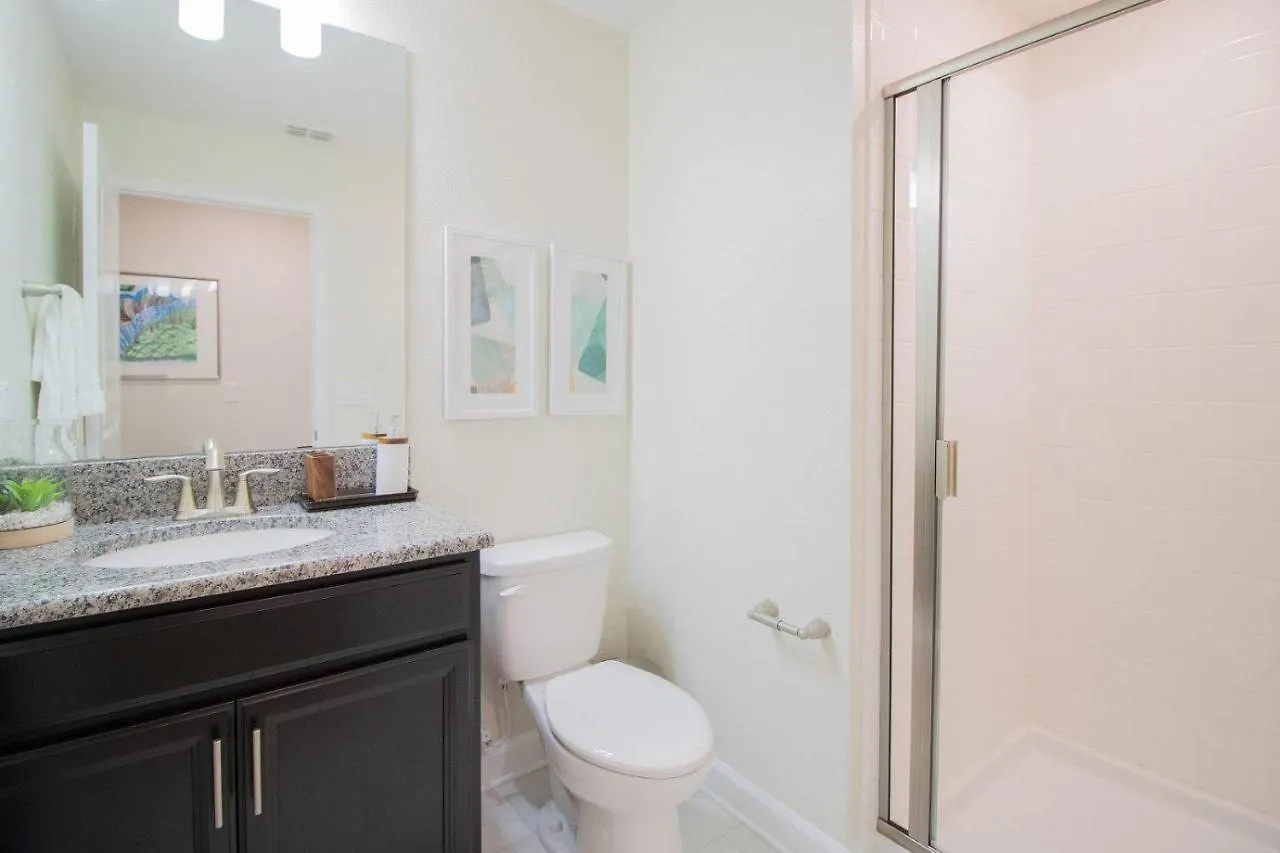 Storey Amenities Include And Private Pool Nyaraló