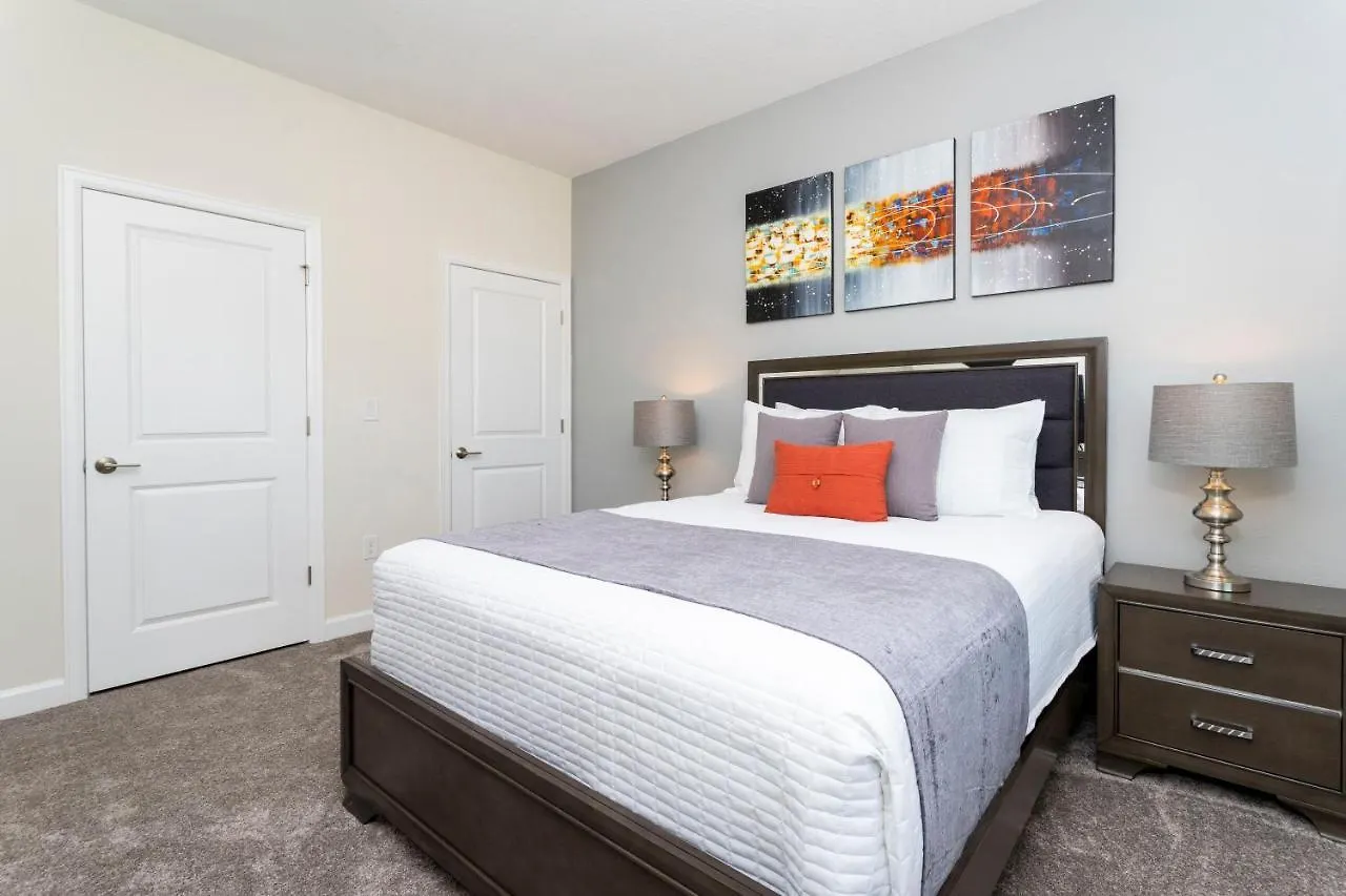 Stunning 4bd W/ Pool Close To @ Storey 2881
