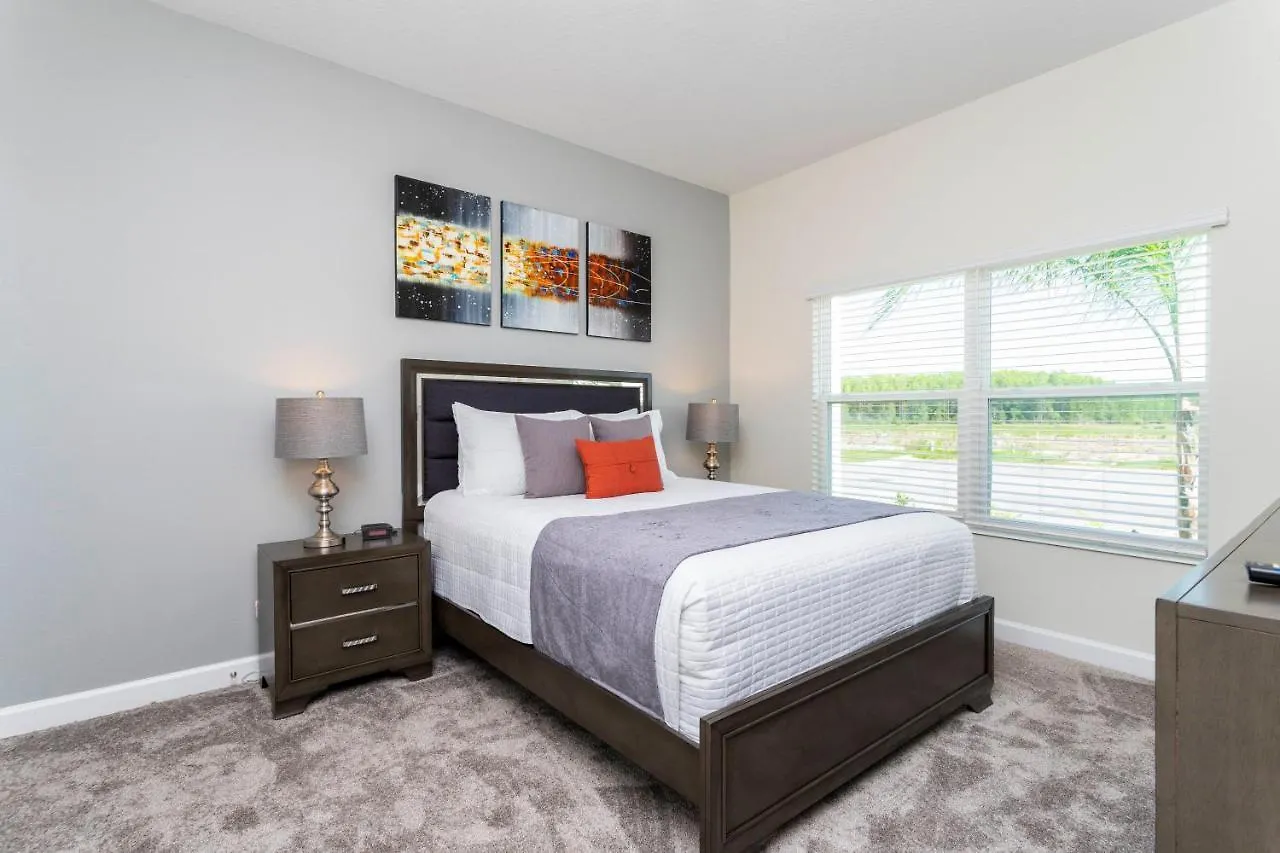 Stunning 4bd W/ Pool Close To @ Storey 2881