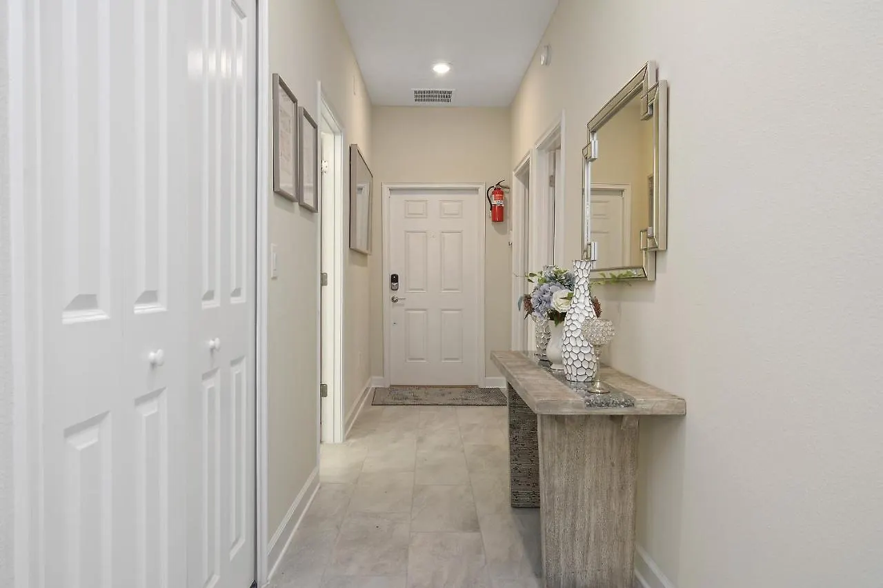 Five Bedrooms W/ Gameroom And Pool 4894