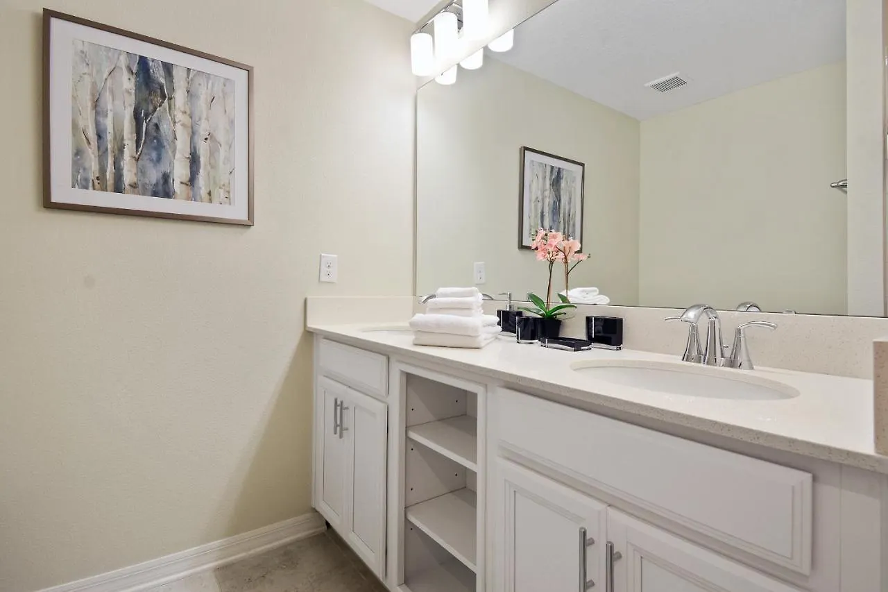 Two Bedrooms Storey Orlando 103