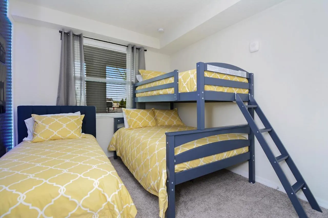 Two Bedrooms Storey Orlando 103 아파트 *