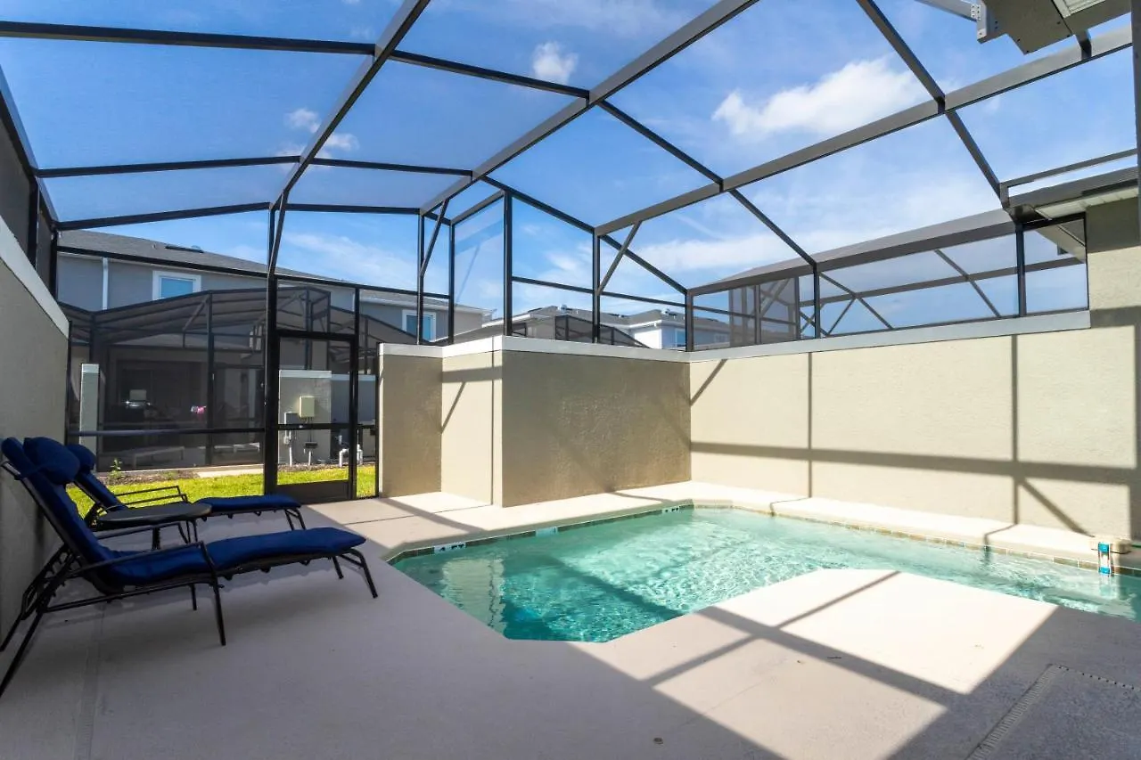 Stunning 4bd W/ Pool Close To @ Storey 2881 *