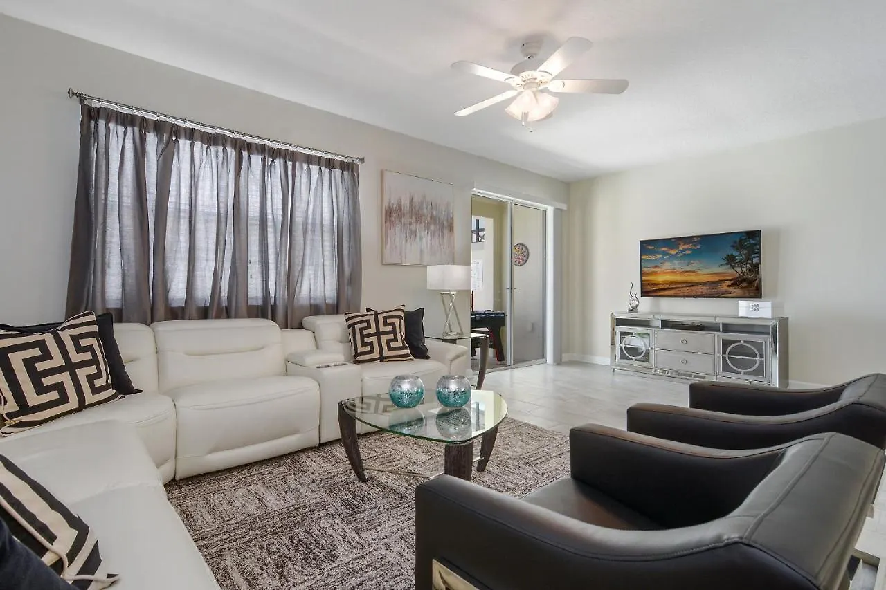 度假居 Five Bedrooms W/ Gameroom And Pool 4894