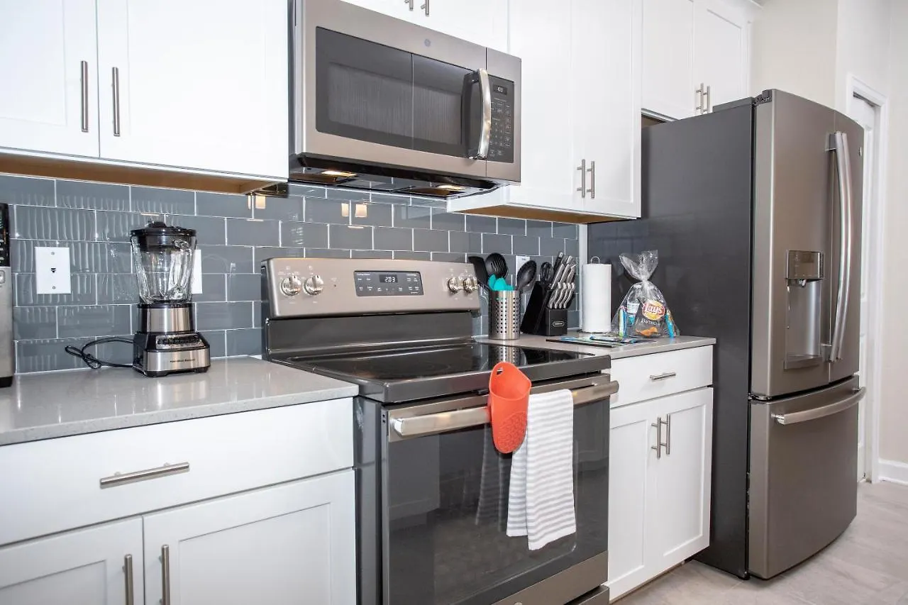 Сasa de vacaciones Marvelous 4 Bedroom W/ Screened Pool Close To 4977