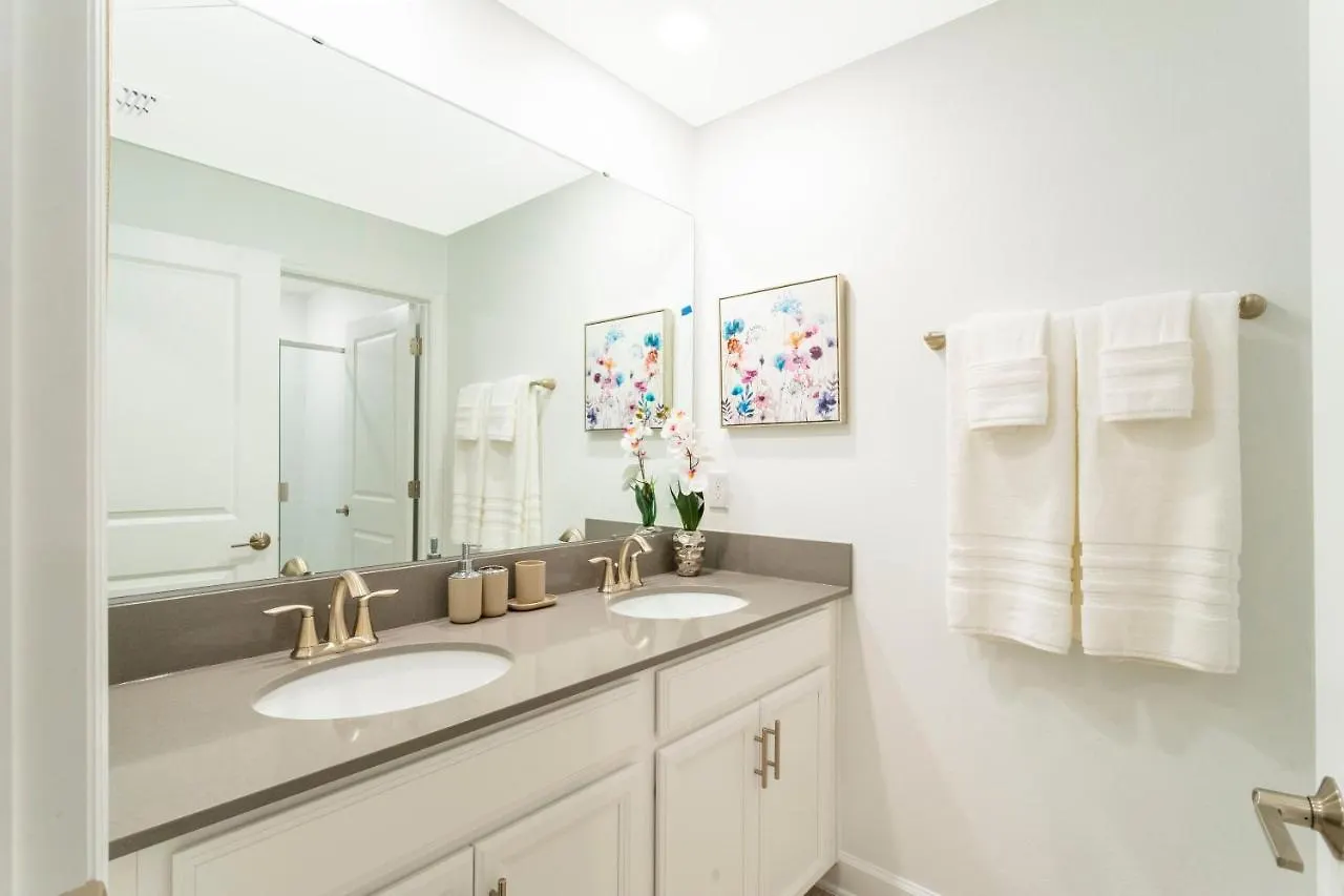 Family Friendly 4 Bd Close To @ Champions Gate 958