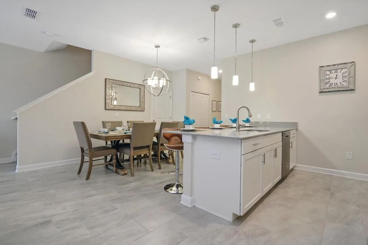 度假居 Five Bedrooms W/ Gameroom And Pool 4894