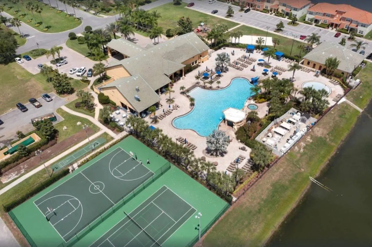 Ferienhaus Amazing 5 Bedrooms And 04ba 6 Miles From