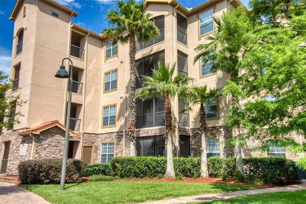 3 Bedroom In Tuscana , 15