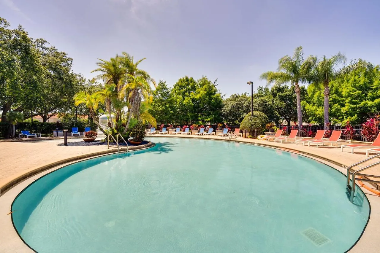 Lucaya Village Townhome With Pool, 6 Mi To Disney!