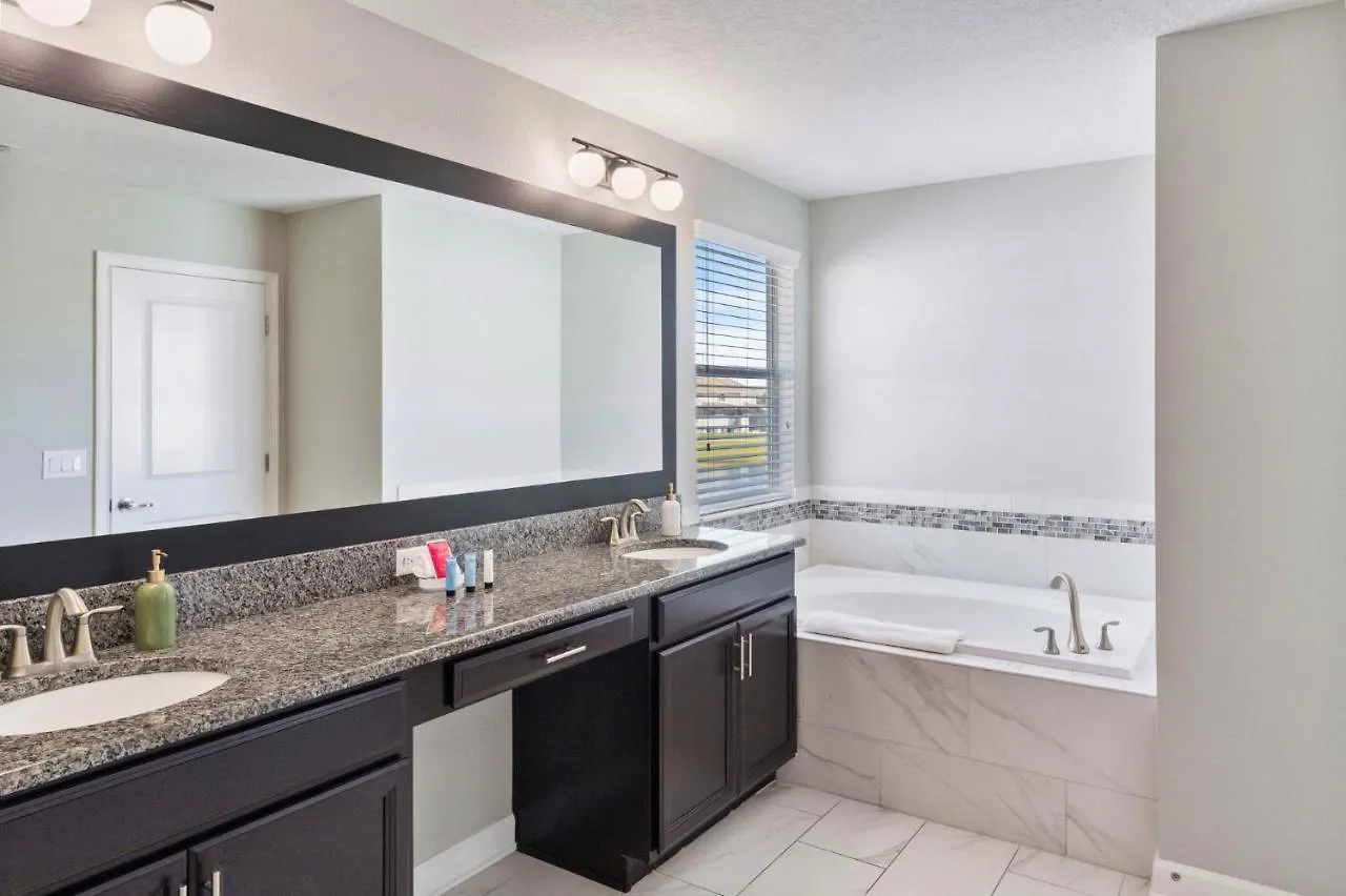 4737 Kings Castle Circle *