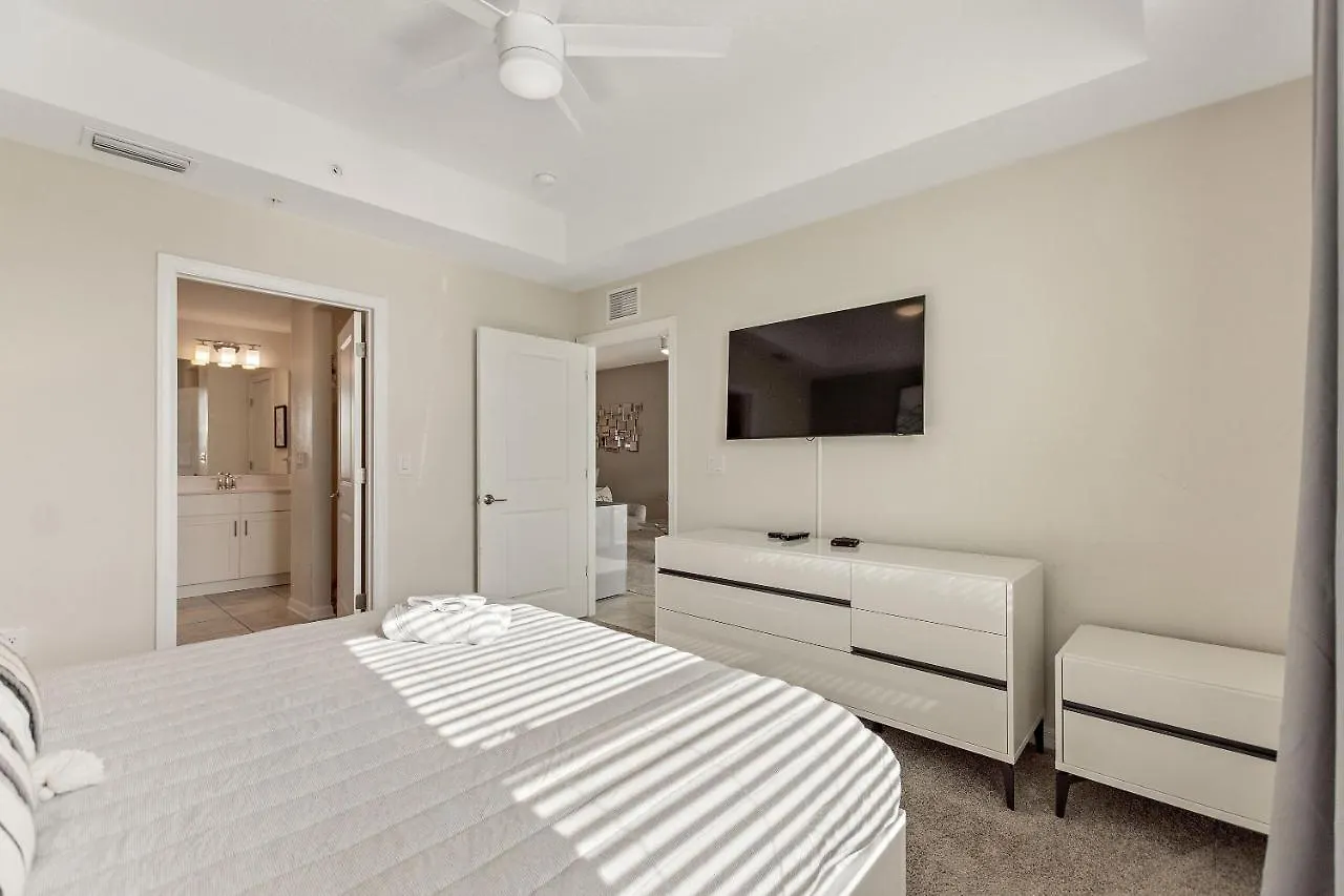 3171 Paradox Circle Unit 304 #905 Apts *