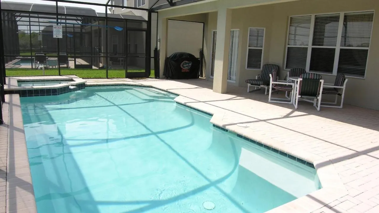 2605 Daulby S