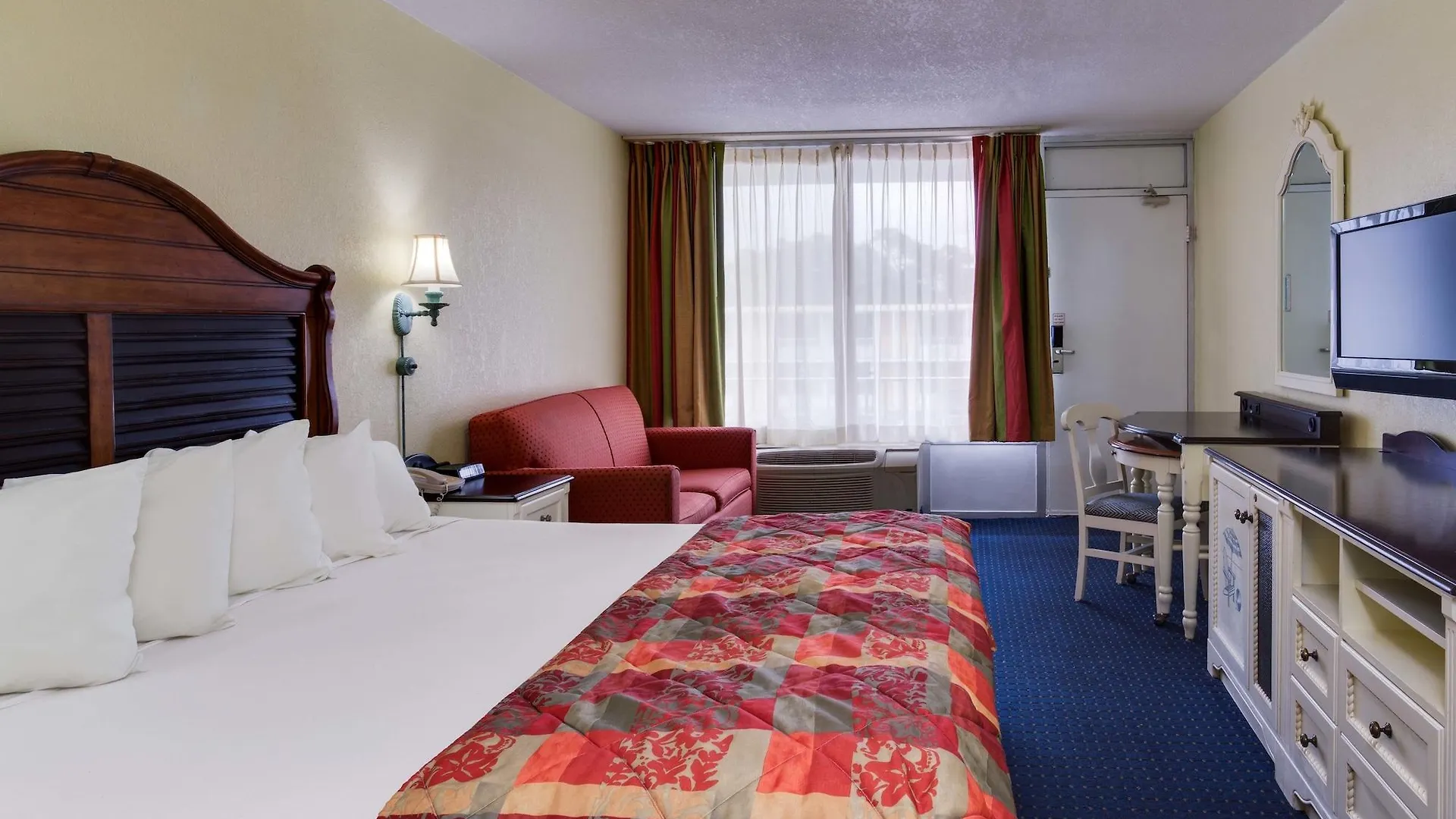 Seralago & Main Gate East 3*