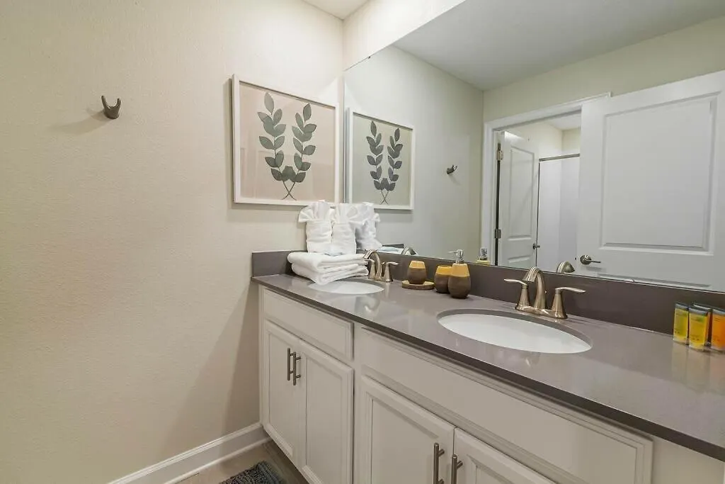 بيت للعطل Thematic House With Private Pool In A *