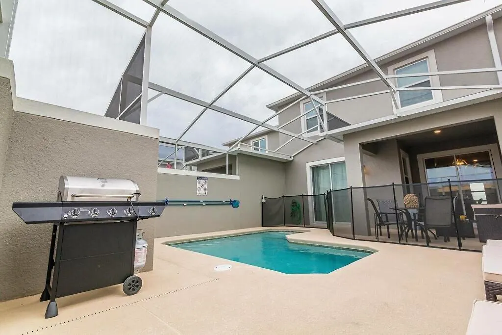 Thematic House With Private Pool In A