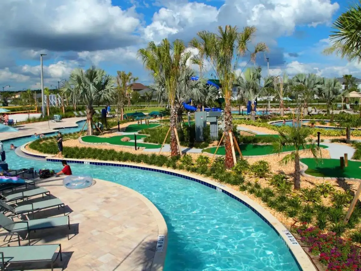 Private Pool And At Storey *