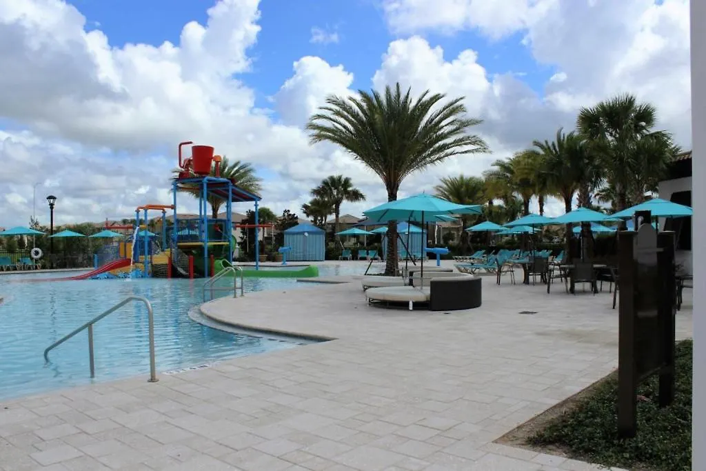 Private Pool And At Windsor At Westside Vakantiehuis