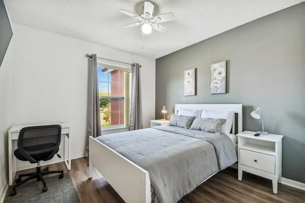 Charming & Cozy Townhouse Area - Berkley Kissimmee