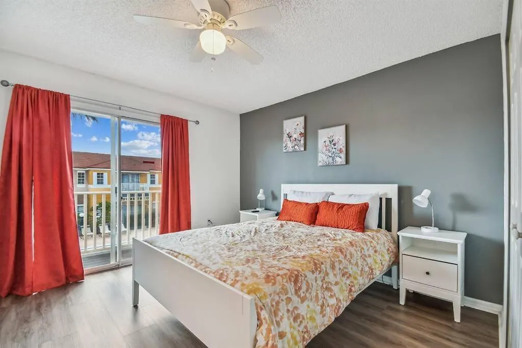 Charming & Cozy Townhouse Area - Berkley *