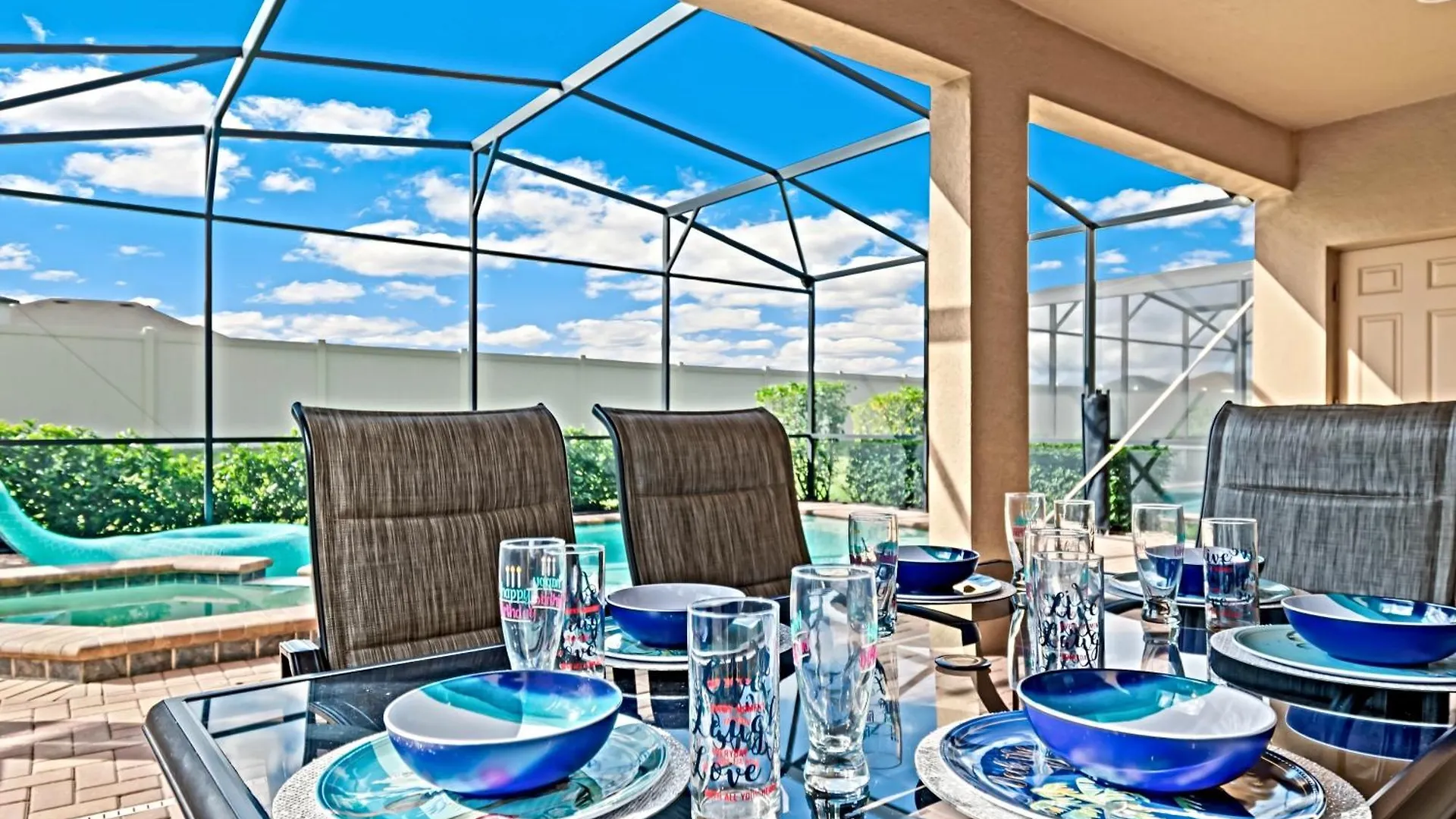 Magnificent W Pool In Windsor At Westside