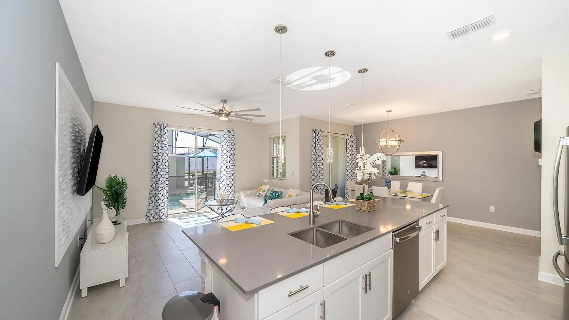 4834sl Townhouse 4 Bedrooms & 3 Bathrooms + Pool Kissimmee