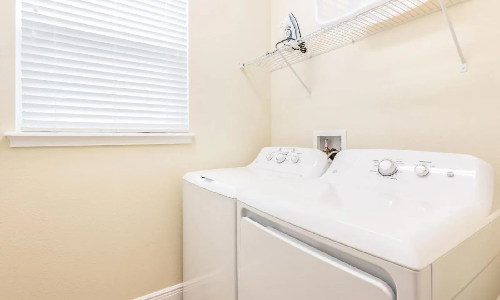 Cozy 6 Bdrm With Pool And At Reunion בית נופש