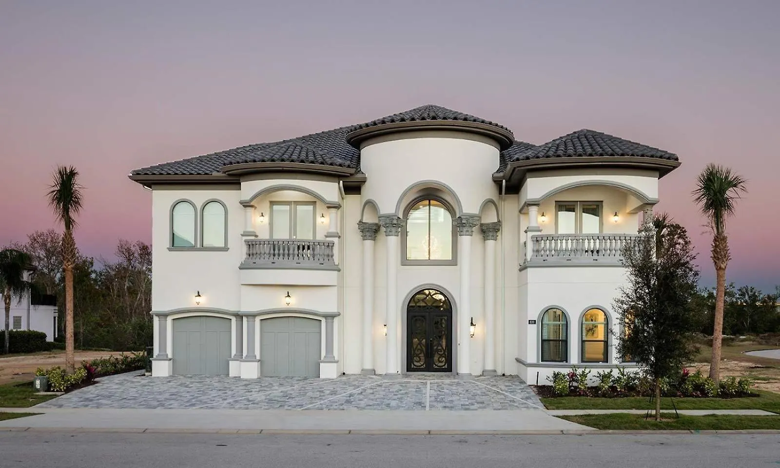Deluxe 8 Bdrm Mansion With Swim Up Bar And Pool Slide At Reunion *