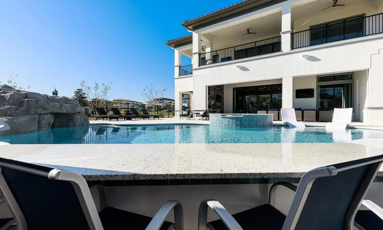 Deluxe 8 Bdrm Mansion With Swim Up Bar And Pool Slide At Reunion Holiday home *
