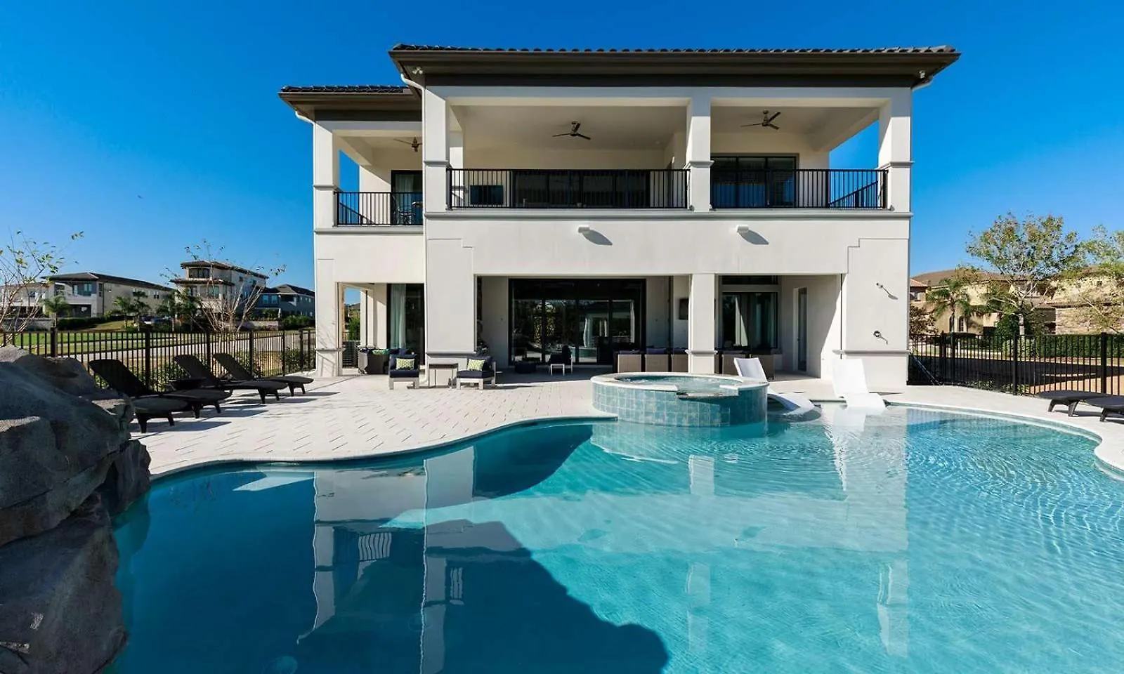 Deluxe 8 Bdrm Mansion With Swim Up Bar And Pool Slide At Reunion Kissimmee