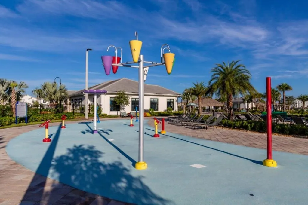 3 Bedroom- 2 Bathroom Storey 3171-308 Pc Lejlighed