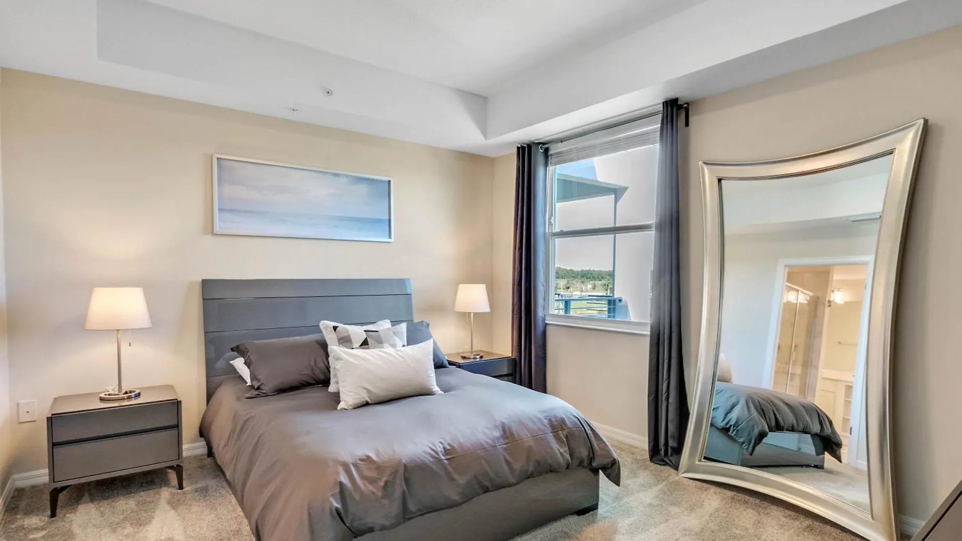 3 Bedroom- 2 Bathroom Storey 3171-308 Pc Lejlighed *