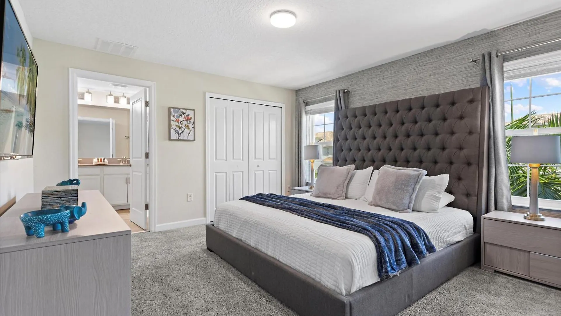 4 Bedroom- 3 Bathroom Storey 4818 Ml