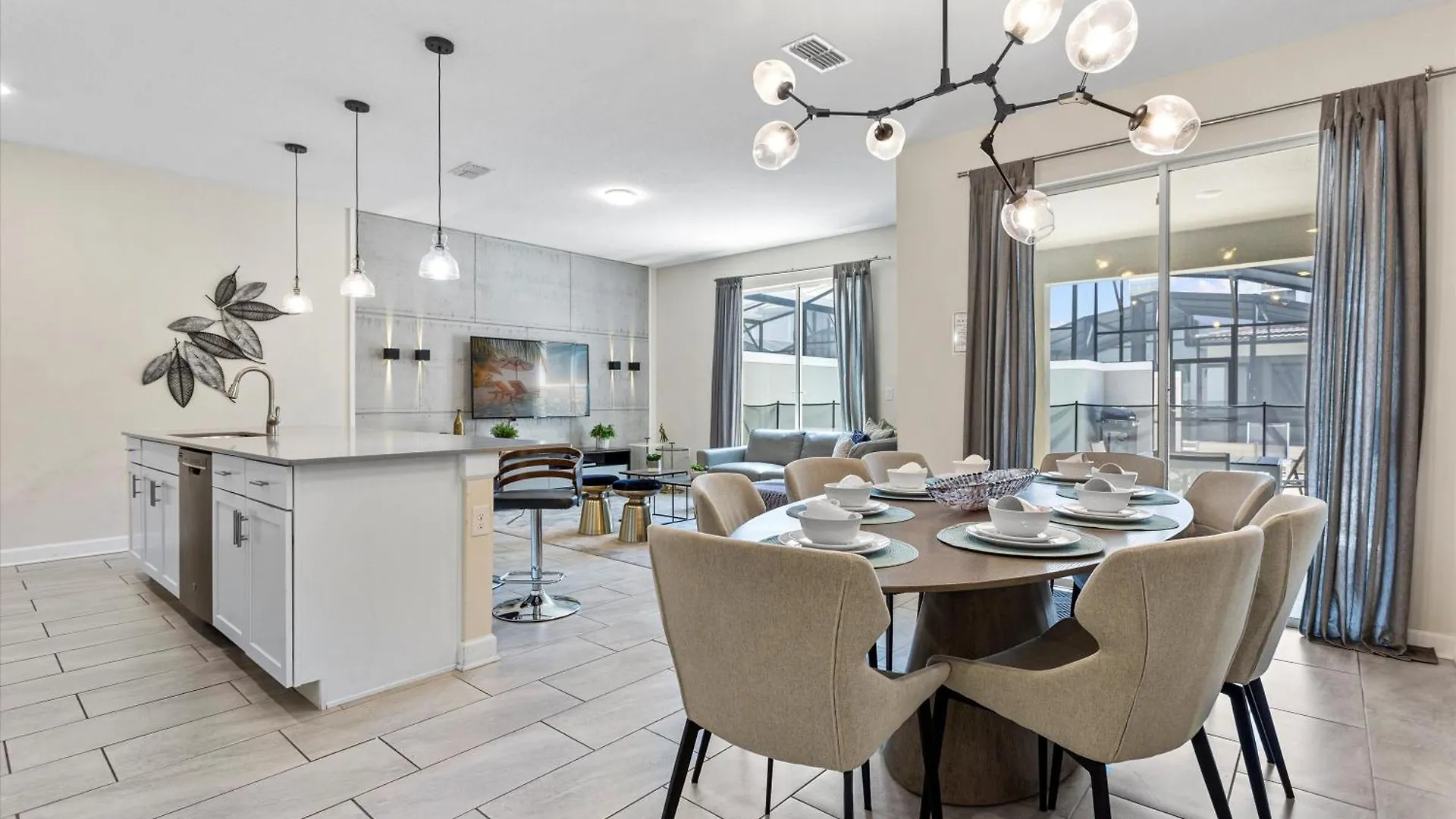 4 Bedroom- 3 Bathroom Storey 4818 Ml *