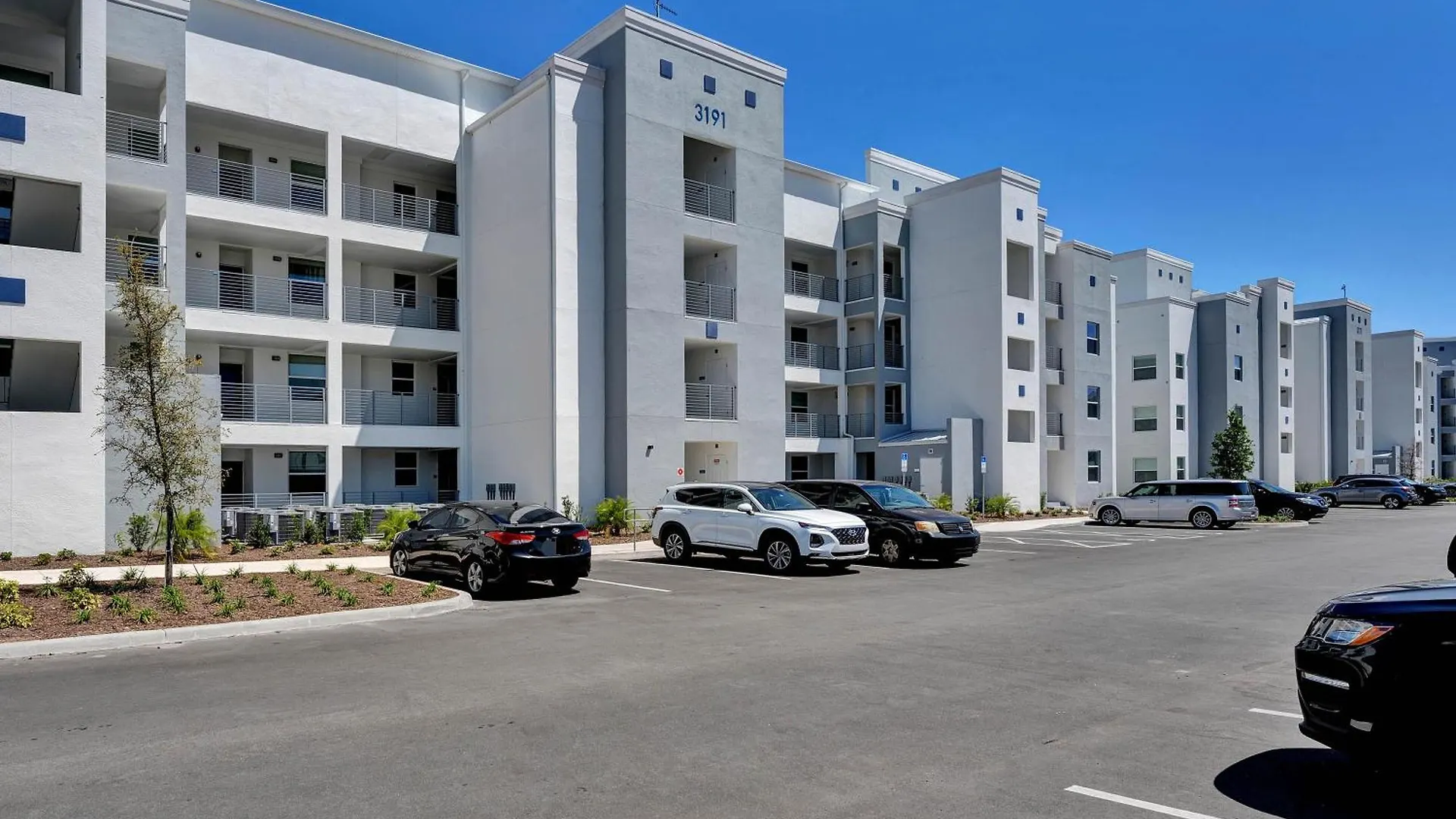 2 Bedrooms- 2 Bathrooms- Storey 3191-405 Pc * Kissimmee