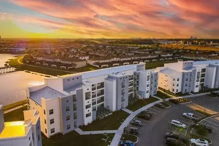 Lovely Thematic 2br With 2 Clubhouses & Waterpark