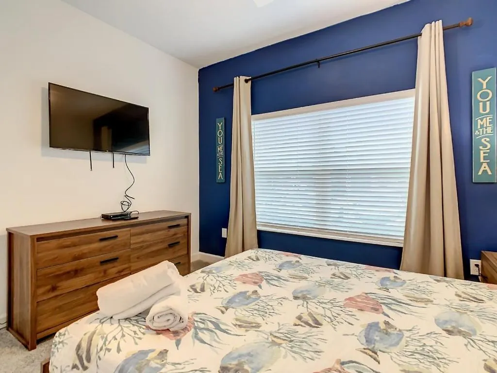 Themed Delight - 5 Bed Champions Gate * Four Corners